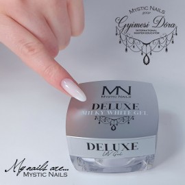 MysticNailsPrague